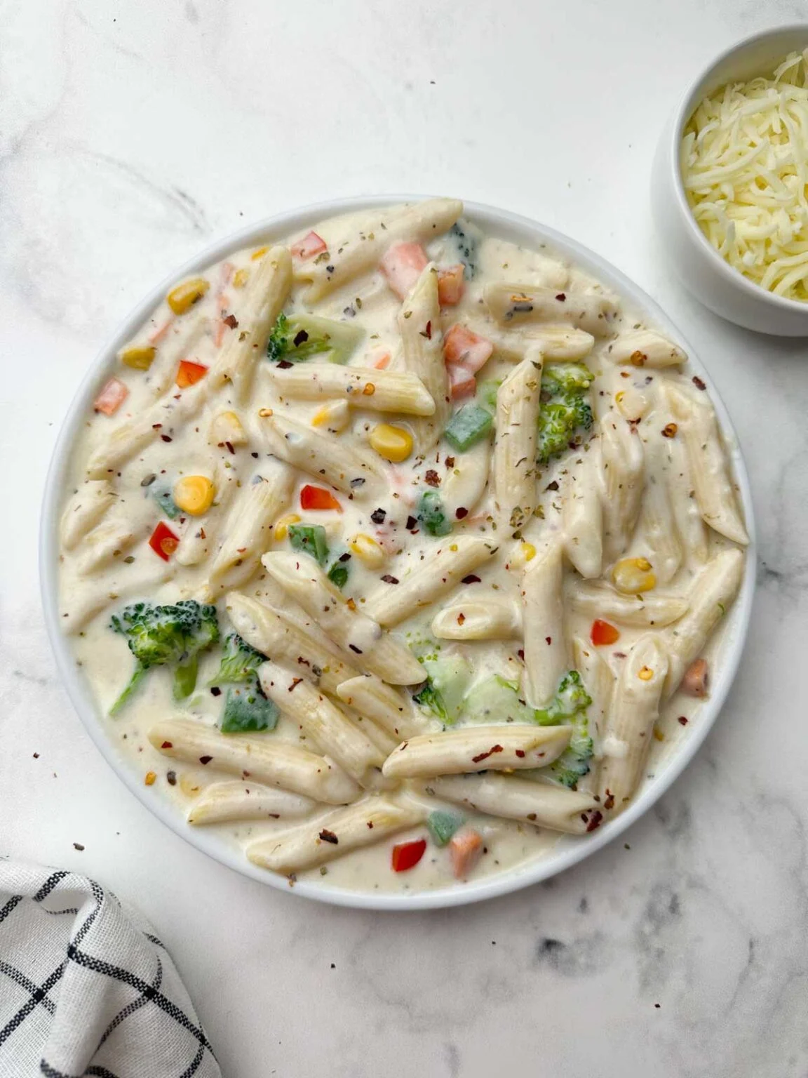 Fettuccine Alfredo Pasta(veg)