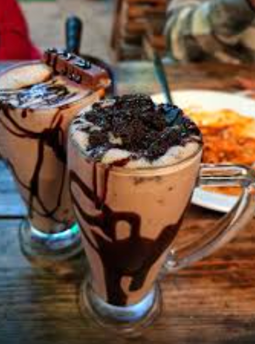 Nutella Coffee (Kit Kat, Brownie)